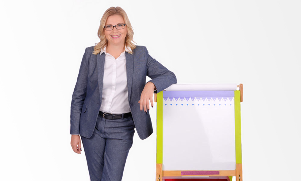 Christina Zehetner stellt ihre Vortragsshow mit Humor für Familien vor